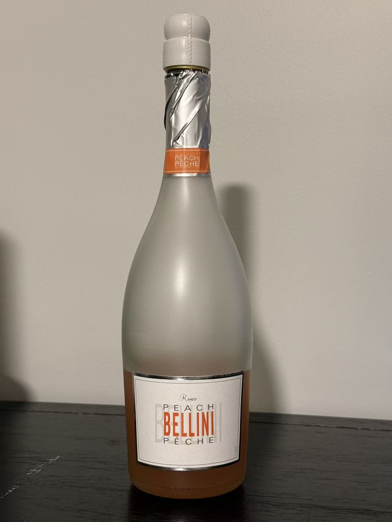 This is a wine bottle, It's a polygonal object I found and I chose it for its minimalist and elegant look.